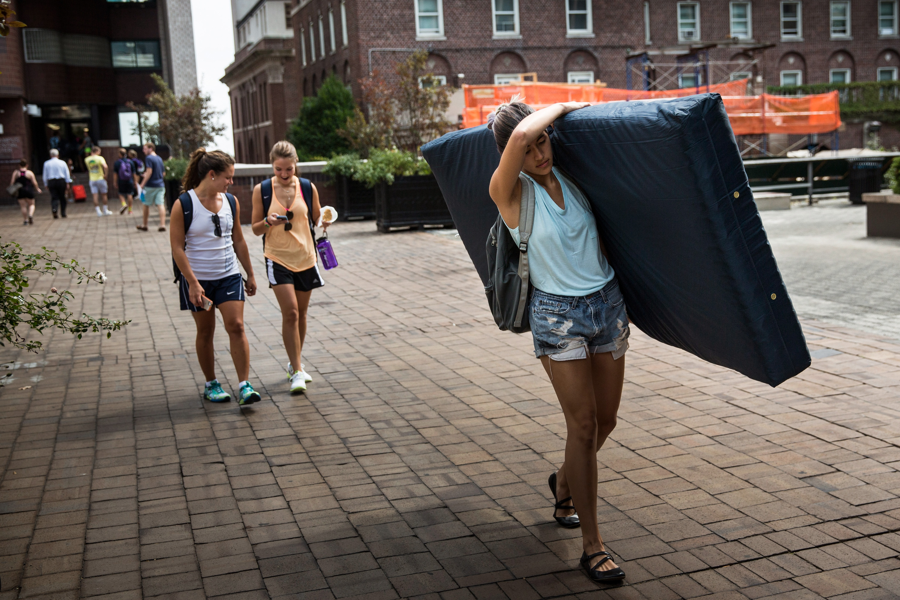 Millions of people turned to social media, joining a vast Twitter “#Metoo” community testifying about personal experiences of sexual assault and harassment and protesting the pervasiveness of sexual violence. After Emma Sulkewicz (who identified as nonbinary) reported they were raped by a fellow Columbia University student and found the college’s and New York City Police Department’s response inadequate, they turned to performance art to express their frustration and raise public awareness. In 2014, Sulkewicz, a visual arts major, began to carry a mattress around Columbia’s New York City campus. Representing both the site and act of their assault, the mattress protest became Sulkewicz’s senior thesis, entitled “Mattress Performance (Carry That Weight).” Other Columbia students joined the protest, using the symbol of the mattress in demonstrations demanding that the university more effectively confront sexual violence and intimidation.