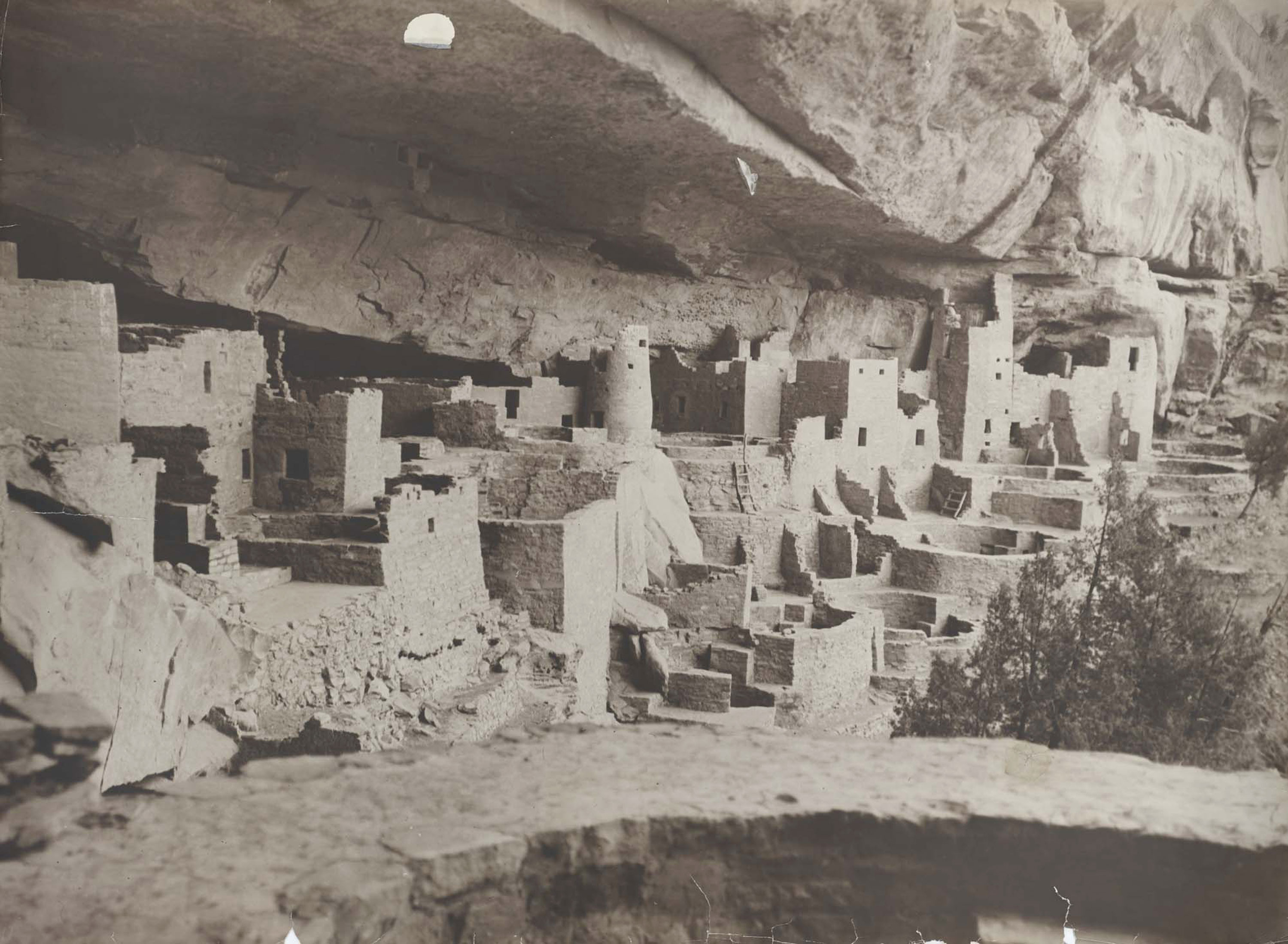 The Pueblos occupied the Four Corners area (where the present-day states of Arizona, New Mexico, Colorado, and Utah meet) from approximately 1 to 1300 c.e. They developed extensive irrigation works and apartment complexes in the arid Southwest. The remains of one of their settlements, in southwestern Colorado’s Mesa Verde National Park, feature an amazing array of architectural styles. First, pit houses were dug into the hilltop mesas; as the population increased, two- and three-story houses followed. Around 1200, for reasons not entirely known, “cliff houses”—large, multistory housing complexes fashioned of sandstone blocks—were built in alcoves on the canyon walls. More than six hundred cliff houses exist in Mesa Verde today. Residents left the settlements during an extended drought in the late thirteenth century.