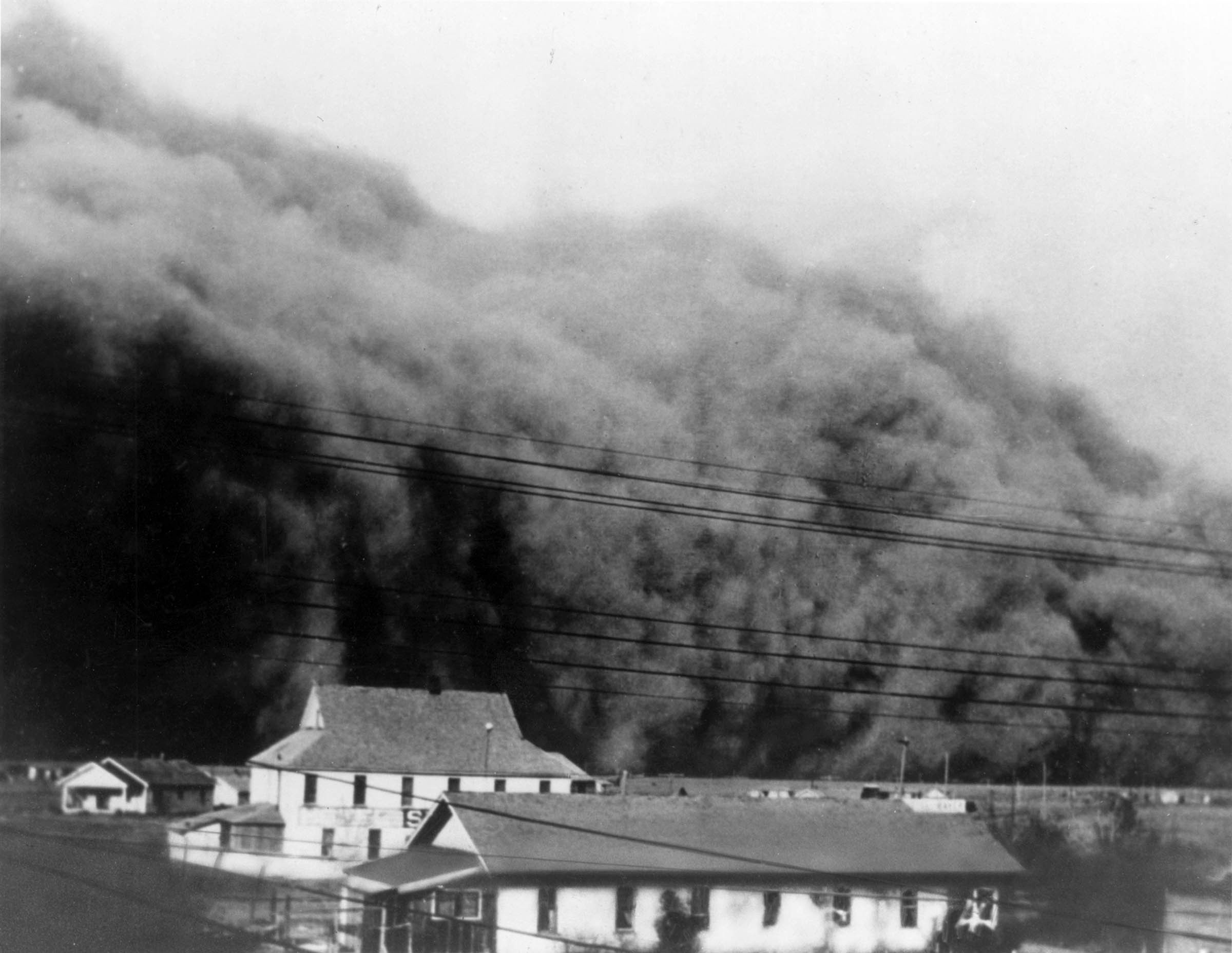 A wall of dirt and sand descended on Spearman, Texas, on April 14, 1935.